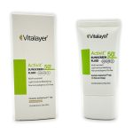 ضد آفتاب فلوئیدی پوست چرب اکتی ویت برند ویتالیر SPF50+ (رنگی نچرال بژ) حجم 50 میل