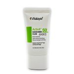 ضد آفتاب فلوئیدی پوست چرب اکتی ویت برند ویتالیر SPF50+ (رنگی نچرال بژ) حجم 50 میل