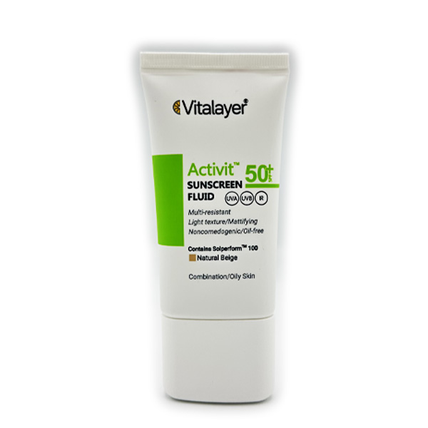 ضد آفتاب فلوئیدی پوست چرب اکتی ویت برند ویتالیر SPF50+ (رنگی نچرال بژ) حجم 50 میل