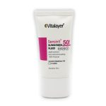 ضد آفتاب فلوئیدی سنسی ویت برند ویتالایر SPF50+ بی رنگ حجم 50 میل